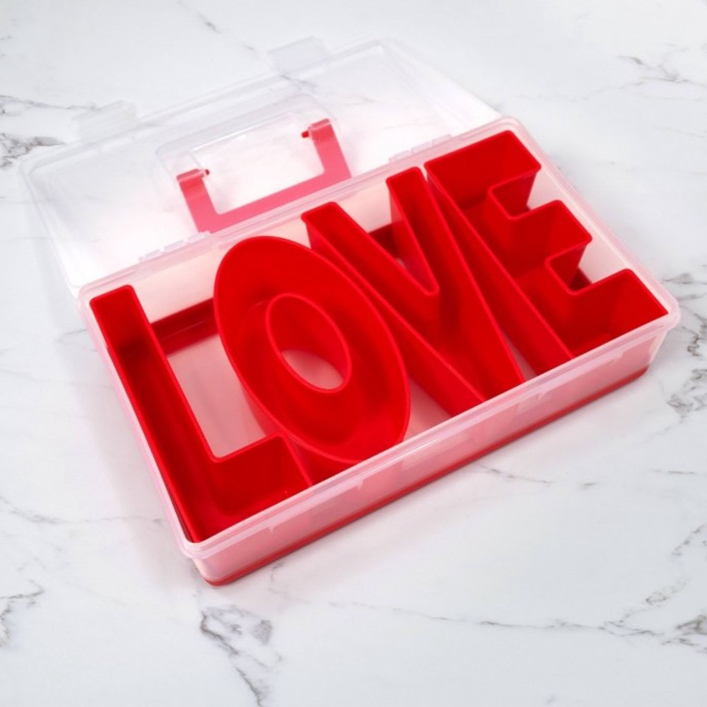 NWT CWC Valentine LOVE Snackle Box - Picture 9 of 9